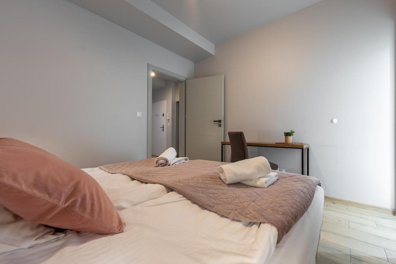Apartament Zielony Jodlowa - Z Prywatna Sauna! By Dream Apart シュチルク エクステリア 写真